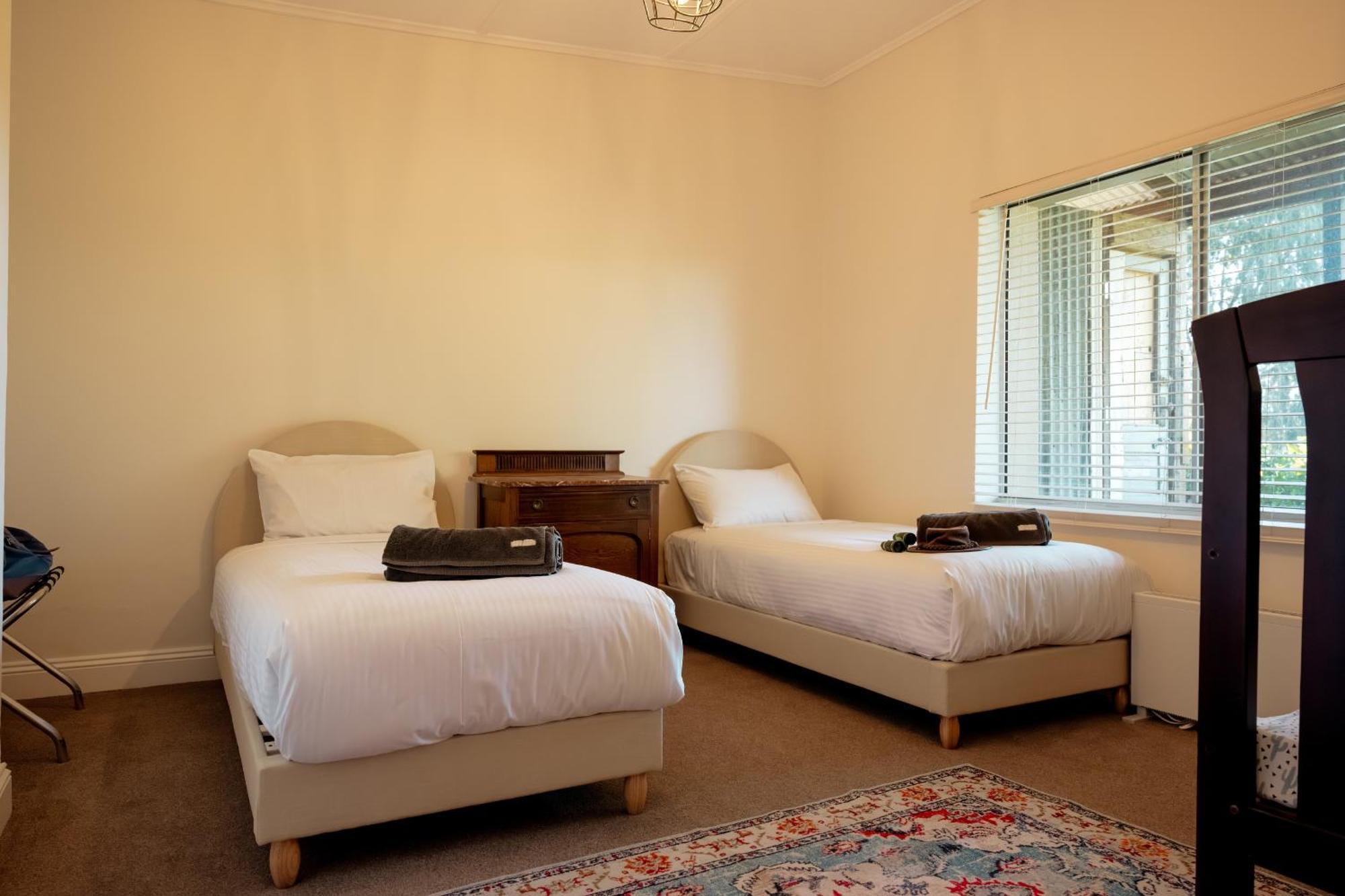 Bed In A Shed Vineyard Stay Watervale Room photo