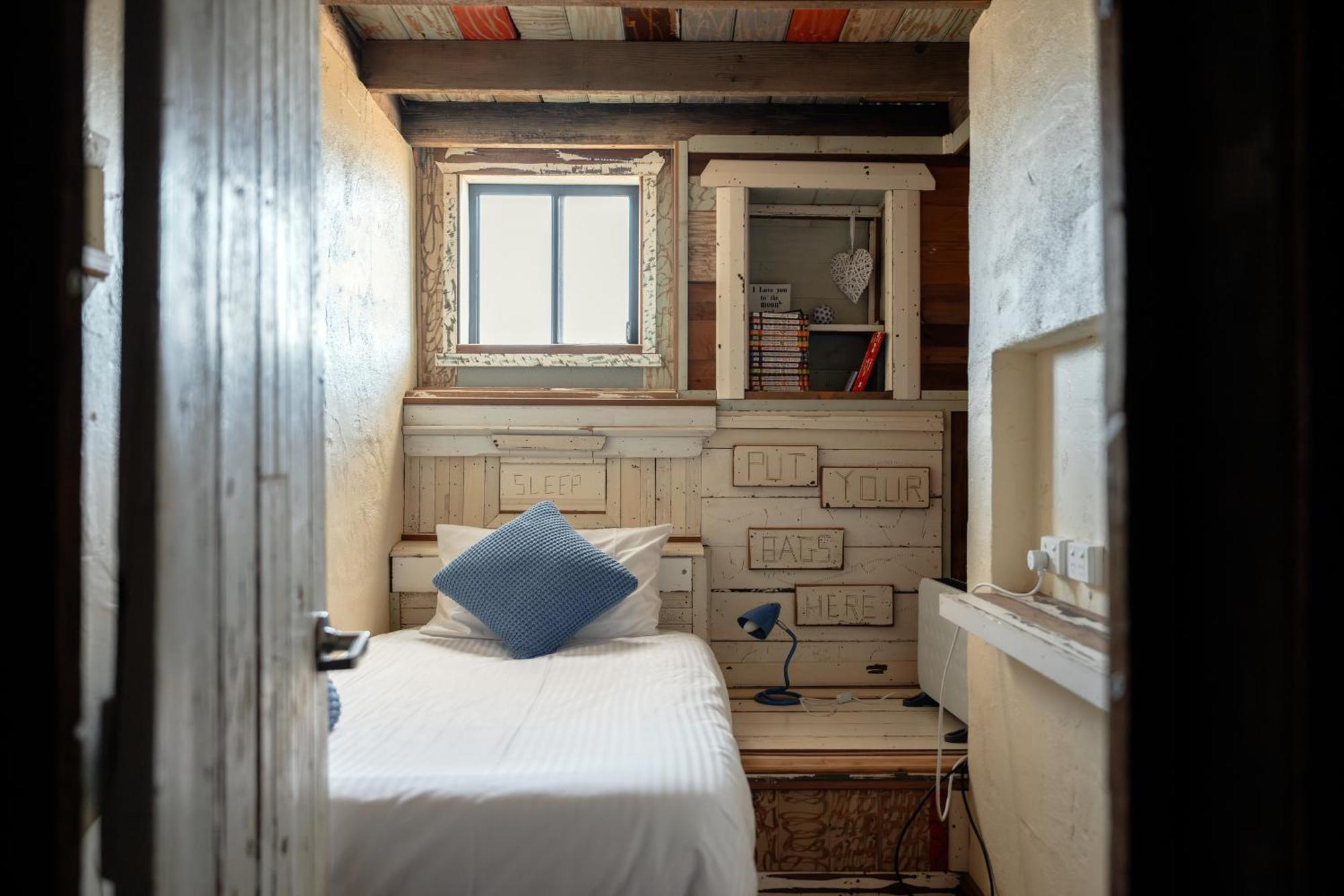 Bed In A Shed Vineyard Stay Watervale Exterior photo